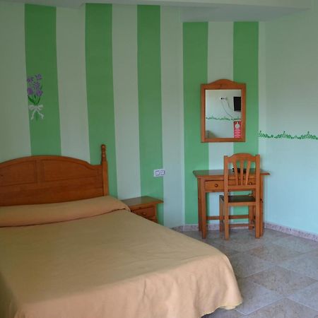 Hostal Vadillo Losar De La Vera Habitación foto